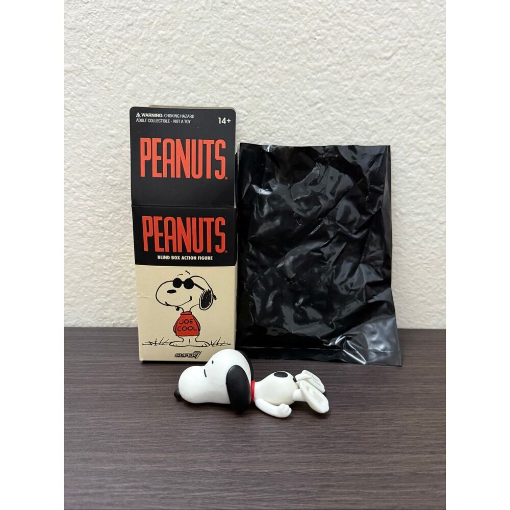 Super7 Peanuts ReAction Snoopy Blind Box Figure RARE - Sleeping Snoopy